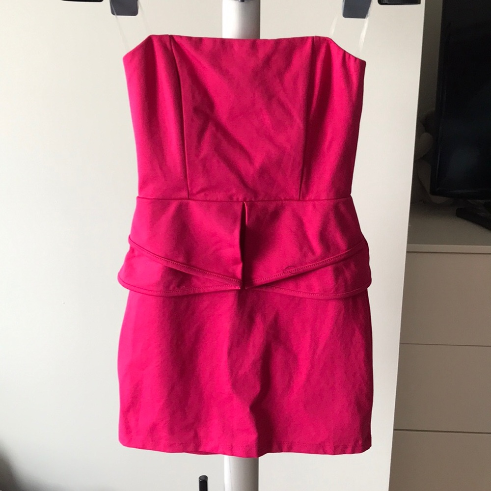 Lulus hot pink dress never worn